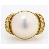 18kt Gold Natural Mabe Pearl Designer Ring