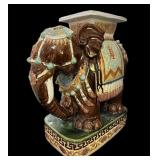 22.5 x 22.5 ï¿½ Ceramic Elephant Stand