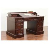 Estate Charles Dickens Heritage Mahognany Desk