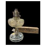Aladdin Washington Drape Oil Lamp wï¿½ Chimney