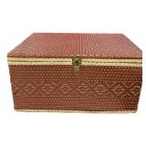 Picnic Basket wï¿½ Huge Amount Plastic Ware