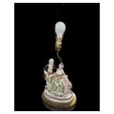 Beautiful Colonial Couple Lamp