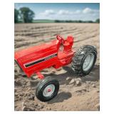 Die Cast International Tractor