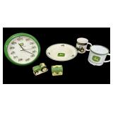 John Deere Working Clock wï¿½ Sound, Dishes & Salt