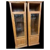 Oak Curio Cabinet wï¿½ Leaded Glass Door