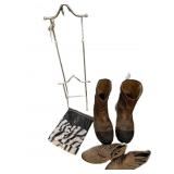 Box Lot wï¿½ Work Boots, 8 Cordelia Coffee Cups &