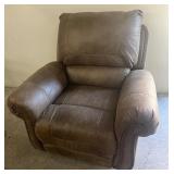 New Recliner-Some Issues-Very Usable