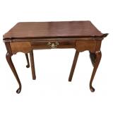 Desk/Game Table Extends Out wï¿½ Dropleaf & Leaf