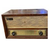 Antique Zenuth Radio Working
