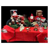 Table Scarf, Santaï¿½s. Gift Boxes, Ornamets