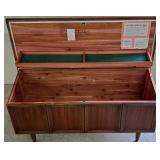 Lane Blanket Chest wï¿½ Key