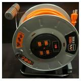 Master plug 75ft Cord Reel