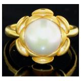 Elegant 6 mm Pearl Designer Ring