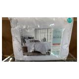 Queen - JC Home 3 pc Comforter Set