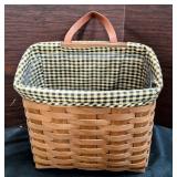 Double lined longaberger basket 6 / 11