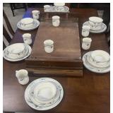 Lenox Poppies On Blue Service For Eight Dish Set