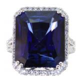 14kt Gold 22.11 ct Sapphire & Diamond Ring