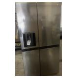 Lg Side By Side Refrigerator ( Note Is Scratch