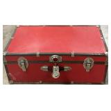 Red Trunk