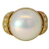 18kt Gold Natural Mabe Pearl Designer Ring