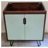 Bathroom Vanity 30 1/8 WD 21 1/8 LG 34 IN TALL