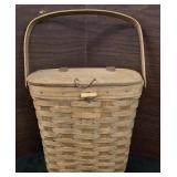 LONGABERGER  BASKET