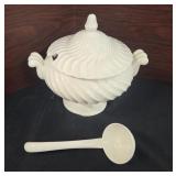 soup tureen set, which includes a soup