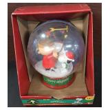Snoopy Globe