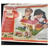 Vintage Tonka Builder Play Set