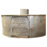 1920s Swans Down Cake Pan