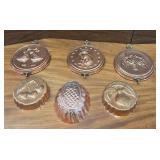 KITCHEN DECORATIONS.