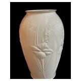 LENOX VASE