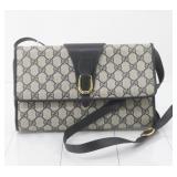 Gucci GG Supreme Shoulder Bag