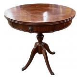 Claw Foot Drum Tabke wï¿½ Drawer