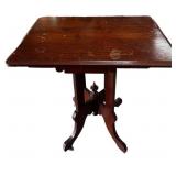 Center Table wï¿½ Knob
