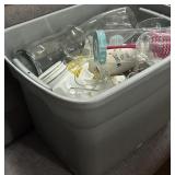 Tote Full Glassware-Pitcher, Glasses