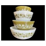 Crazy Daisy Pyrex 4 pc Mixing Bowl Set