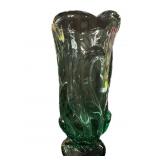 8.5 ï¿½ Fenton Green Vase