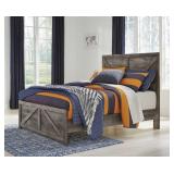 Full Wynnlow Crossbuck Panel Bed