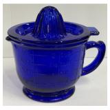 2 Cup Cobalt Blue Measuring Cup & Juicer
