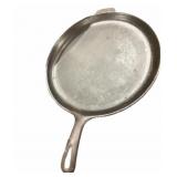 WAGNER WARE FLAT SKILLET