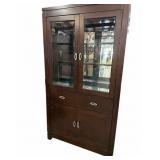 Curio Cabinet wï¿½ Glass Shelves