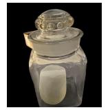Canister wï¿½ Tupperware Scoop