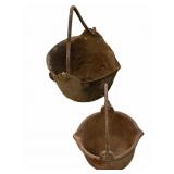 (2) Cast Iron Pots wï¿½ pouring Spout