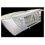 TIMEX AM FM CLOCK RADIO
