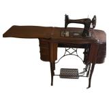 Antique Free Sewing Machine Co