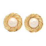 Chanel Vintage Classic Pearl Clip-on Earrings