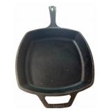 USA LODGE Square Iron Skillet
