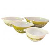 (4)PCS Pyrex Crazy Daisy Bowl Set