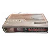 VINTAGE GE CLOCK RADIO